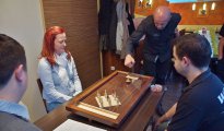 Tischpreiskegeln - alle "Neune" im Cafe Picasso Gschwandt Tischpreisgegeln im Picasso