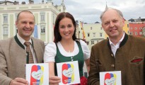 Veränderung beginnt bei dir - "Griaß Di" Traunsee-Kampagne für eine bessere Tourismusgesinnung Veränderung beginnt bei dir - "Griaß Di" Traunsee-Kampagne für eine bessere Tourismusgesinnung