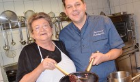 Schörfling: Zwei Stars am Herd Ingrid Häupl und Christian Rutschetschin