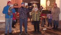 Jugend der Marktmusik Schörfling spielt bei Ottet's Knusperhäuschen Jugend der Marktmusik Schörfling spielt bei Ottet's Knusperhäuschen