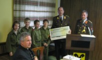 Feuerwehr Roitham überreicht 1000 Euro Scheck bei JHV Feuerwehr Roitham überreicht 1000 Euro Scheck bei JHV