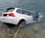 Unterach: mit BMW in den Attersee gefahren - Feuerwehrmann wurde zum Lebensretter