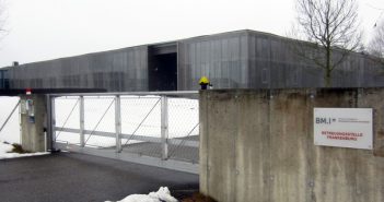 Frankenburger Asylwerber-Betreuungsstelle wird zu Material-Lagerhalle