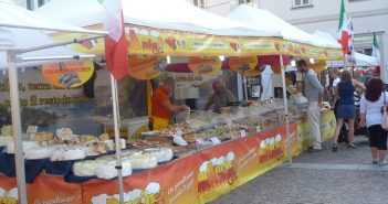 Italienischer Markt auch in Altmünster