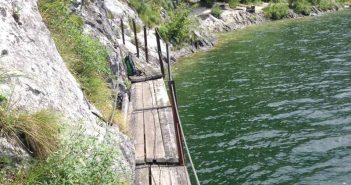 Miesweg am Traunsee-Ostufer bleibt weiterhin gesperrt