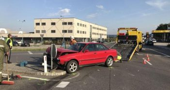 Verkehrsunfall auf der Starmovie-Kreuzung in Regau