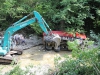 LKW stürzte 10 Meter über Abhang in Karbach