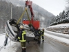 Altmünster: Dachlandung - Unfalllenkerin schlittert in Straßengraben