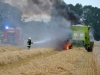 Mähdrescher in Vollbrand - brenzlige Situation in Desselbrunn