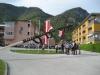 20 Meter Maibaum beim Seniorenheim