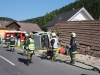 Pinsdorf: mit Lieferwagen in Carport gerast - Lenker flüchtete