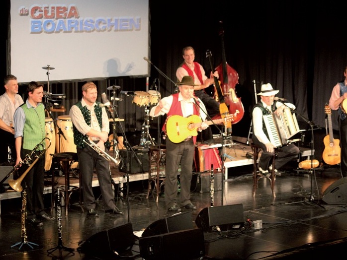 Heiße kubanische Rhythmen im Stadtsaal Vöcklabruck