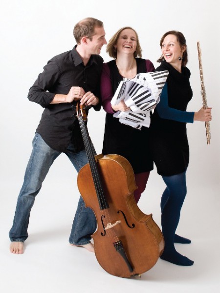 Trio Frizzante mit "here comes the sun" in der Musikschule Scharnstein