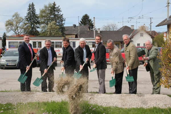 Vorchdorf: neues Facelift für Bahnhofsvorplatz