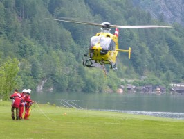 Hallstatt: zwei Ungarn verirrten sich in Schneefeldern - Bergung aus Seewand