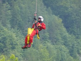 Hallstatt: zwei Ungarn verirrten sich in Schneefeldern - Bergung aus Seewand