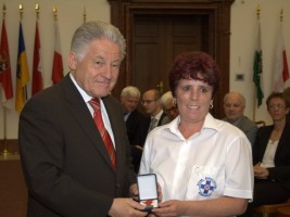 Rettungsdienstmedaillen für verdiente Laakirchner Wasserrettungs-Mitglieder!