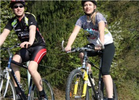 Tarockradeln, Mountainbiken & Gewinnen mit der Ferienregion Attergau