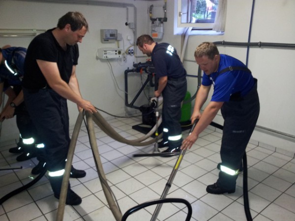Puchheim: Swimmingpool setzte Keller unter Wasser - salzi.at