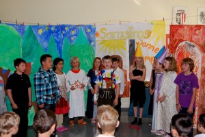 Mozarts Zauberflöte in der Volksschule Reiterndorf