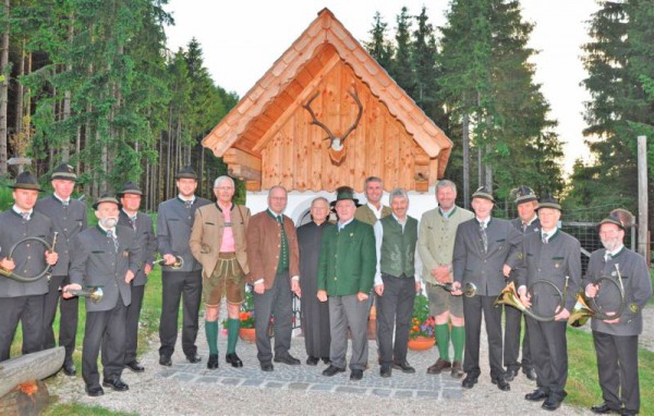 "Ansitz" zur Maiandacht bei der Jägerkapelle