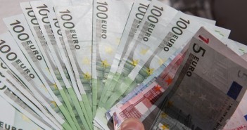 Gmunden: Pensionistin (87) mit Neffentrick um 8.000 Euro gebracht