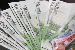 Bad Ischl: aufmerksamer Bankangestellter verhindert Neffentrick