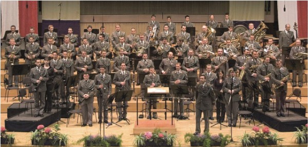 Militärmusik OÖ eröffnet die Schlosskonzerte im Seeschloss Ort