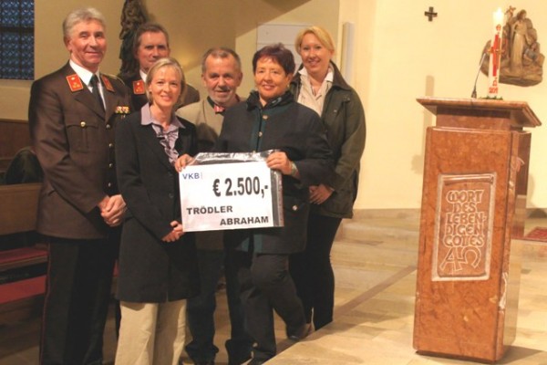 Großzügiger Trödler Abraham - 10.000 Euro für Regauer Einrichtungen