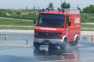 Seewalchen: Feuerwehr bei Einsatzfahrer-Training in Marchtrenk