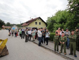 Oberweis: Feuerwehrjugend bekommt Scheck überreicht