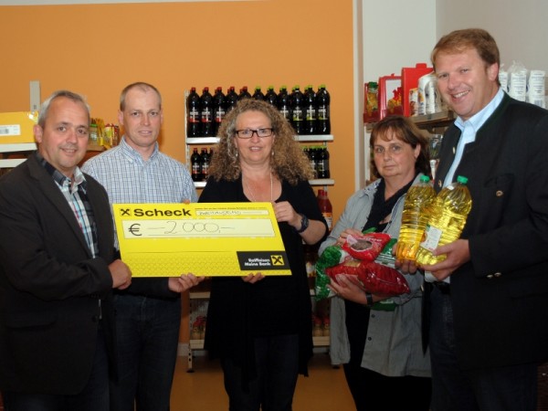 St. Josefs-Bühne Timelkam spendete 2000 Euro an das Sozialzentrum