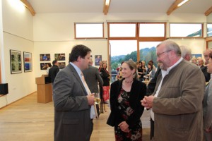 Foto-Filmclub Mondsee eröffnete Fotoausstellung zum LEADERProjekt "Spiegel einer Region"