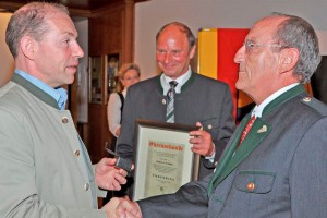 Altmünster: Ehrenringe für zwei Vizebürgermeister a. D.