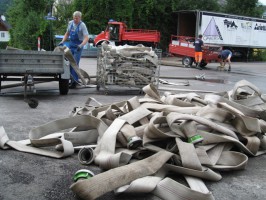 Trinkwasser-Notversorgung in Bad Goisern - Feuerwehr im Dauereinsatz