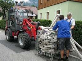 Trinkwasser-Notversorgung in Bad Goisern - Feuerwehr im Dauereinsatz
