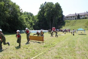 Erfolgreicher Abschluss der Bewerbssaison - Jugendgruppe erhält Trainingsjacken