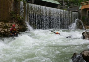 Wildwassertraining für Berg- und Wasserrettung in Bad Ischl