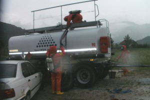 Bad Ischl: Feuerwehr übt Unfallszenario mit Gefährlichen Stoffen