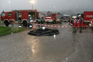 Bad Ischl: Feuerwehr übt Unfallszenario mit Gefährlichen Stoffen