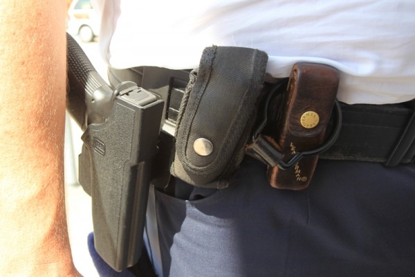 Laakirchen Hund verbellt Einbrecher Dienstwaffe Polizei salzi.at