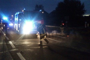 Laakirchen: bei Helios-Apotheke auf eine Verkehrsinsel aufgefahren