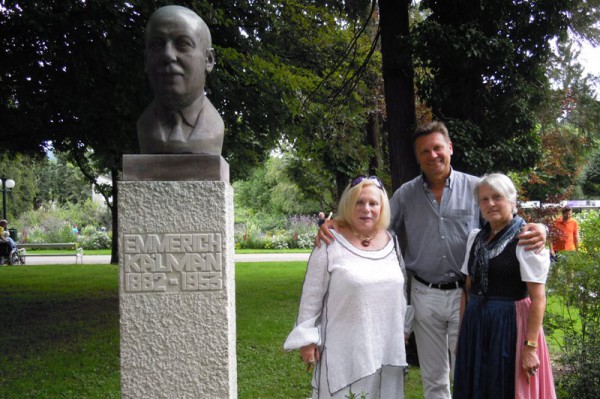 Yvonne Kalman auf überraschendem Kurzbesuch in Bad Ischl