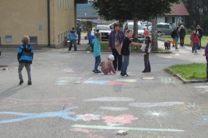 Blühende Straßen im Welterbeort Gosau