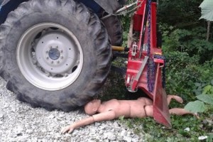 Arbeiter unter Traktor eingeklemmt - Feuerwehrjugend auf dem Prüfstand