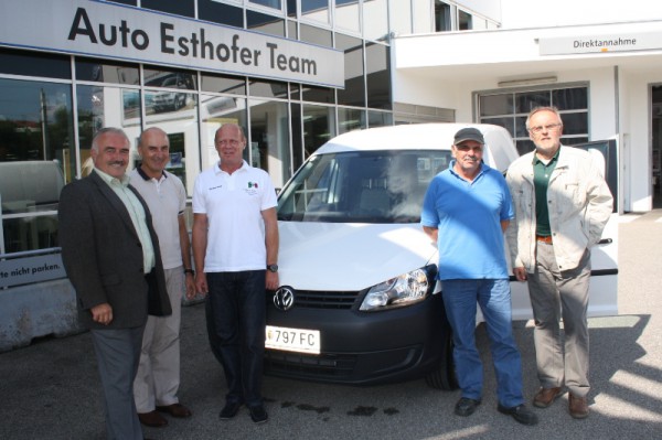 Gemeindebauhof Pinsdorf mit neuem Fahrzeug ausgestattet