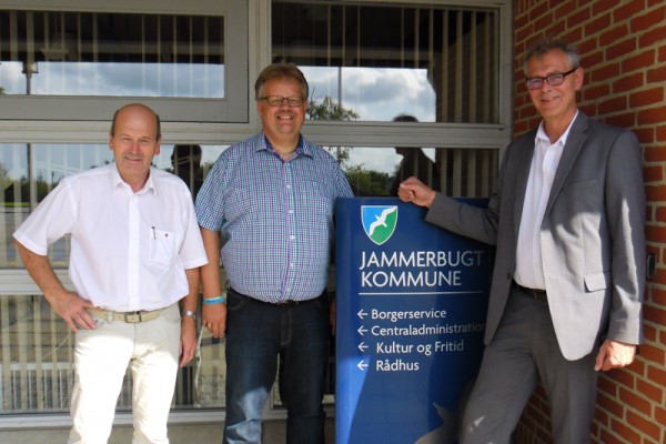 vlnr Gemeinderat Lars Holt, Bürgermeister Mogens Gade, Stadtrat Wolfgang Sageder