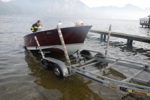 Altmünster: Boeschboot schlug bei Slipversuch leck