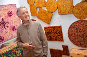 Hans Kienesberger lädt zum Tag des offenen Ateliers in die Theatergasse | Foto: Wolfgang Spitzbart