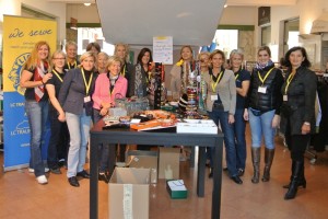 Schal trifft Hut - erfolgreicher Lions Flohmarkt